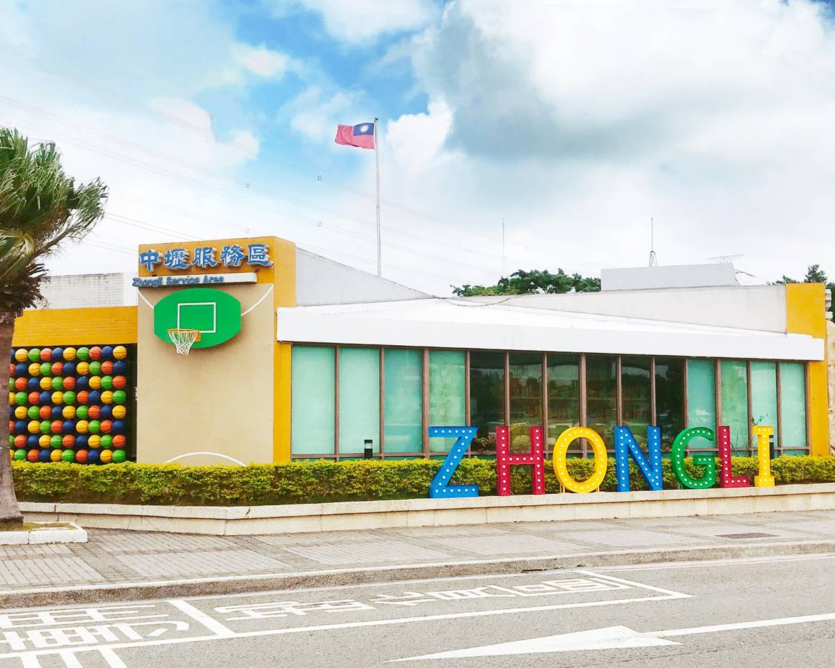 清水、關西都輸了！網友好評國道服務站Top10，冠軍好拍好逛、廁所乾淨