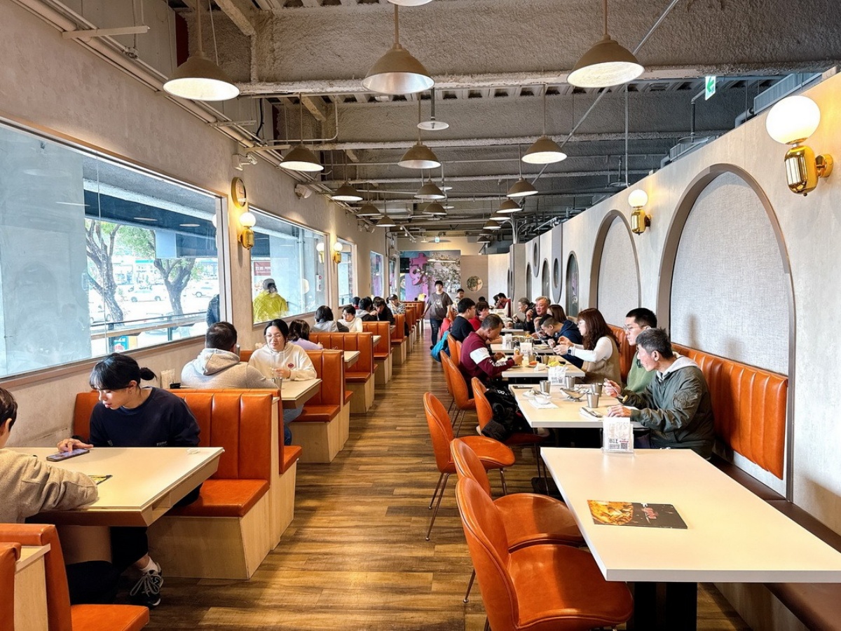 420元排餐＋自助吧！在地人大推「高CP值牛排」，熱炒、披薩、麻油雞吃到飽