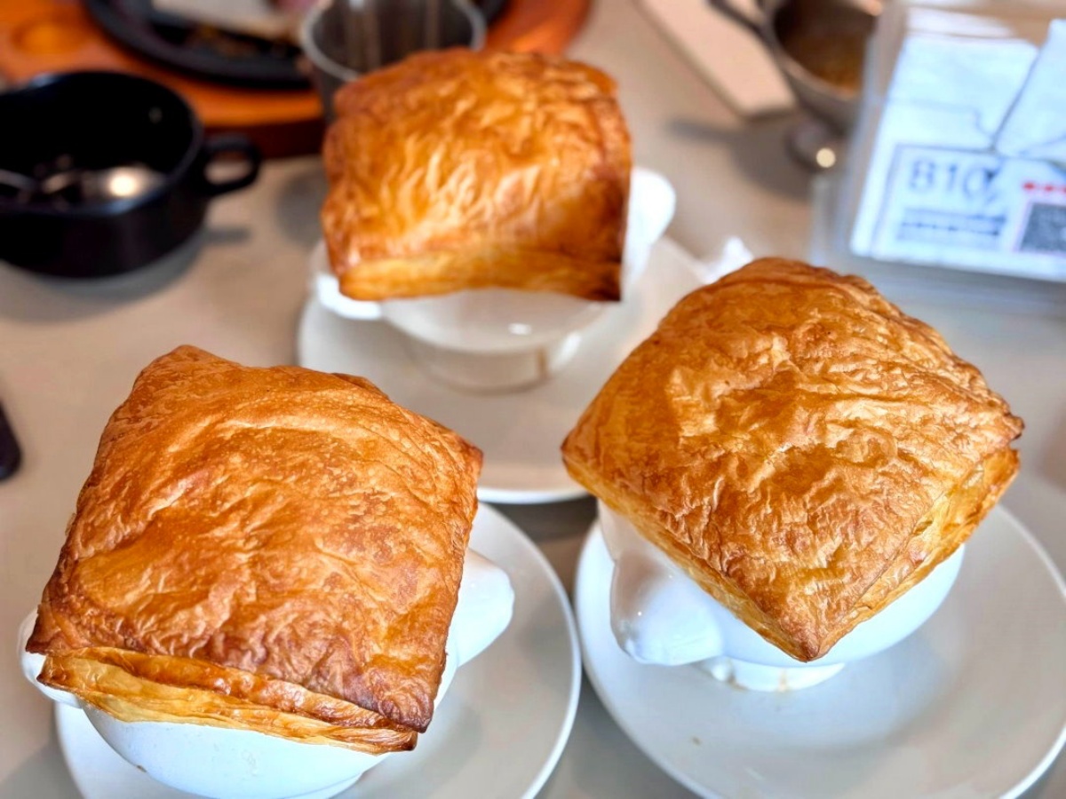 420元排餐＋自助吧！在地人大推「高CP值牛排」，熱炒、披薩、麻油雞吃到飽