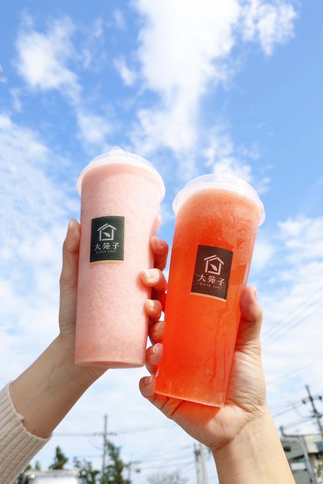 高雄「海景第一排」新景點！南台灣最美茶館珍奶買一送一，刮刮卡「整桌免單」