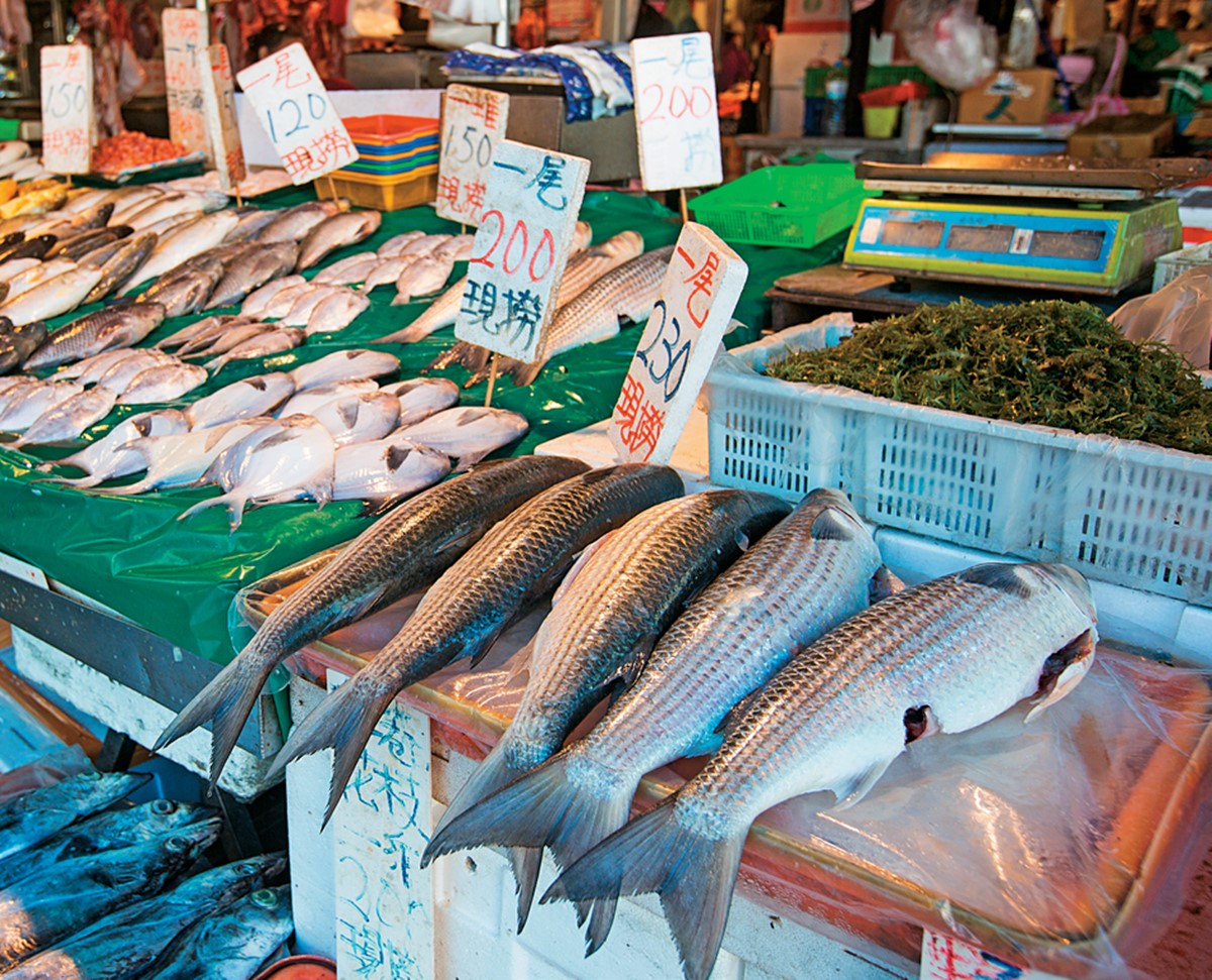 【2026年貨大街】最有年味的都在這！全台６大商圈時間、交通、必買全攻略