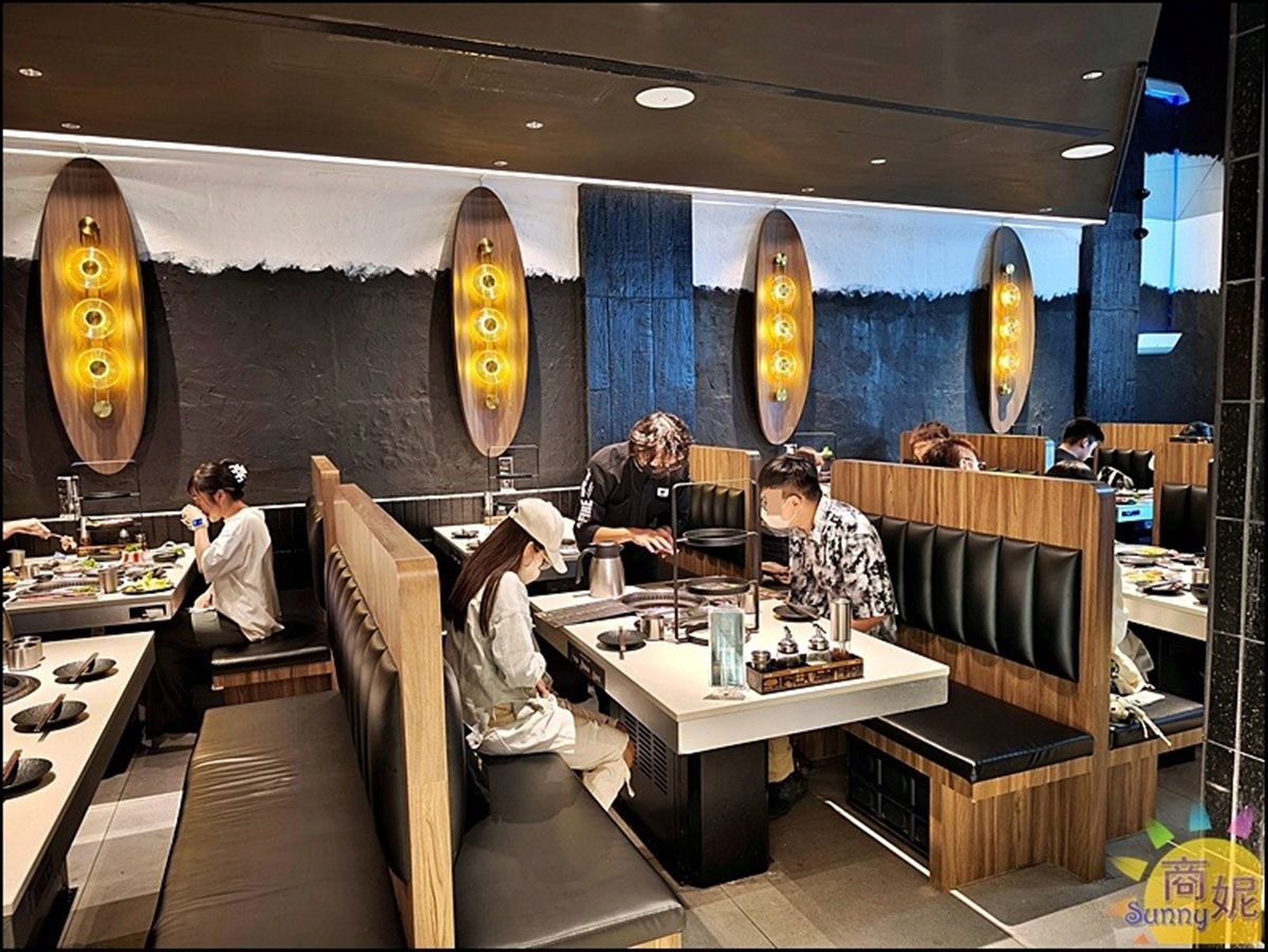 燒肉套餐＋自助吧吃到飽！高CP值燒肉店499元，哈根達斯、水果、雞湯無限續