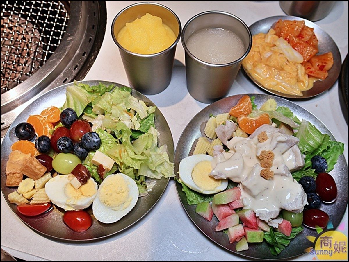 燒肉套餐＋自助吧吃到飽！高CP值燒肉店499元，哈根達斯、水果、雞湯無限續