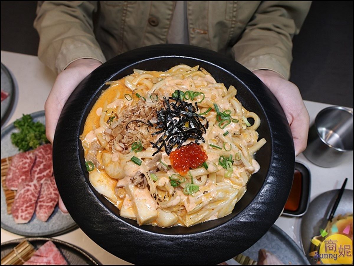 燒肉套餐＋自助吧吃到飽！高CP值燒肉店499元，哈根達斯、水果、雞湯無限續