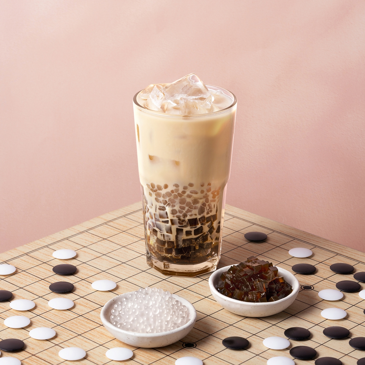 手搖２杯65折！「小佐お茶作」烏瓦拿鐵、伊莉亞奶茶雙享受，新品白黑奶茶也必喝