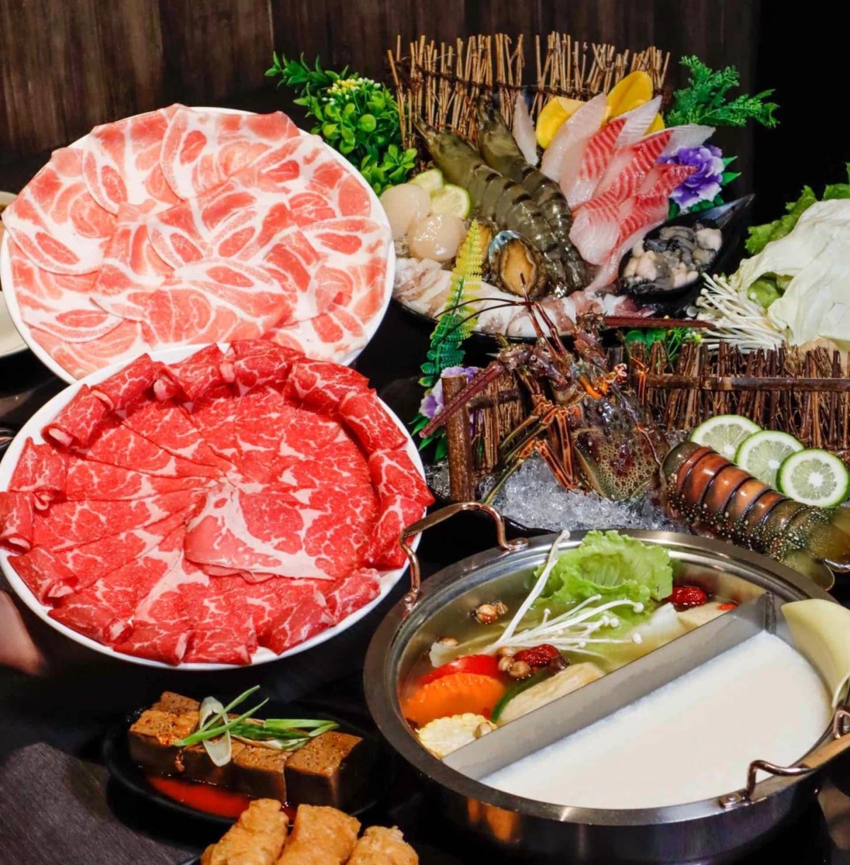 2026情人節＋春節強攻略！全台８家火鍋優惠必收：免費送龍蝦、和牛吃到飽