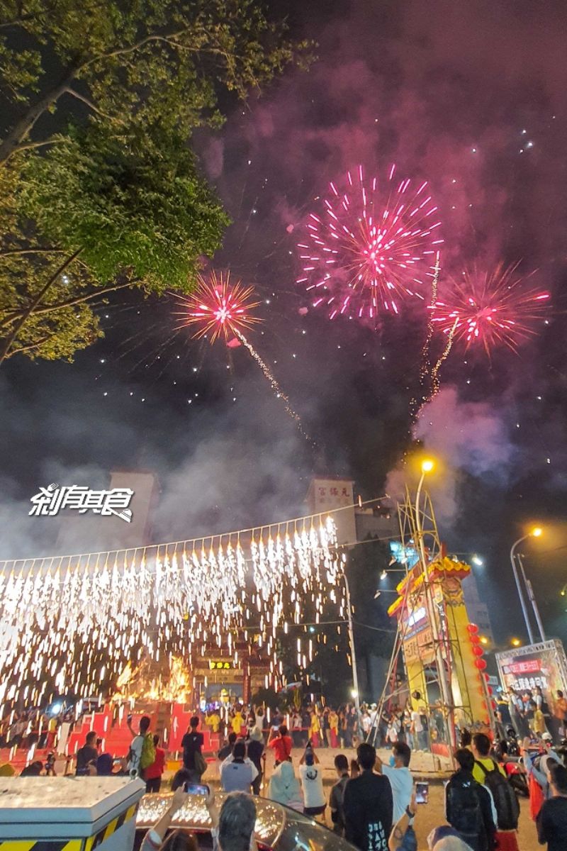 錯過等明年！台中元宵慶典「燒火獅」3/3登場，看600秒煙火秀、免費領燈籠