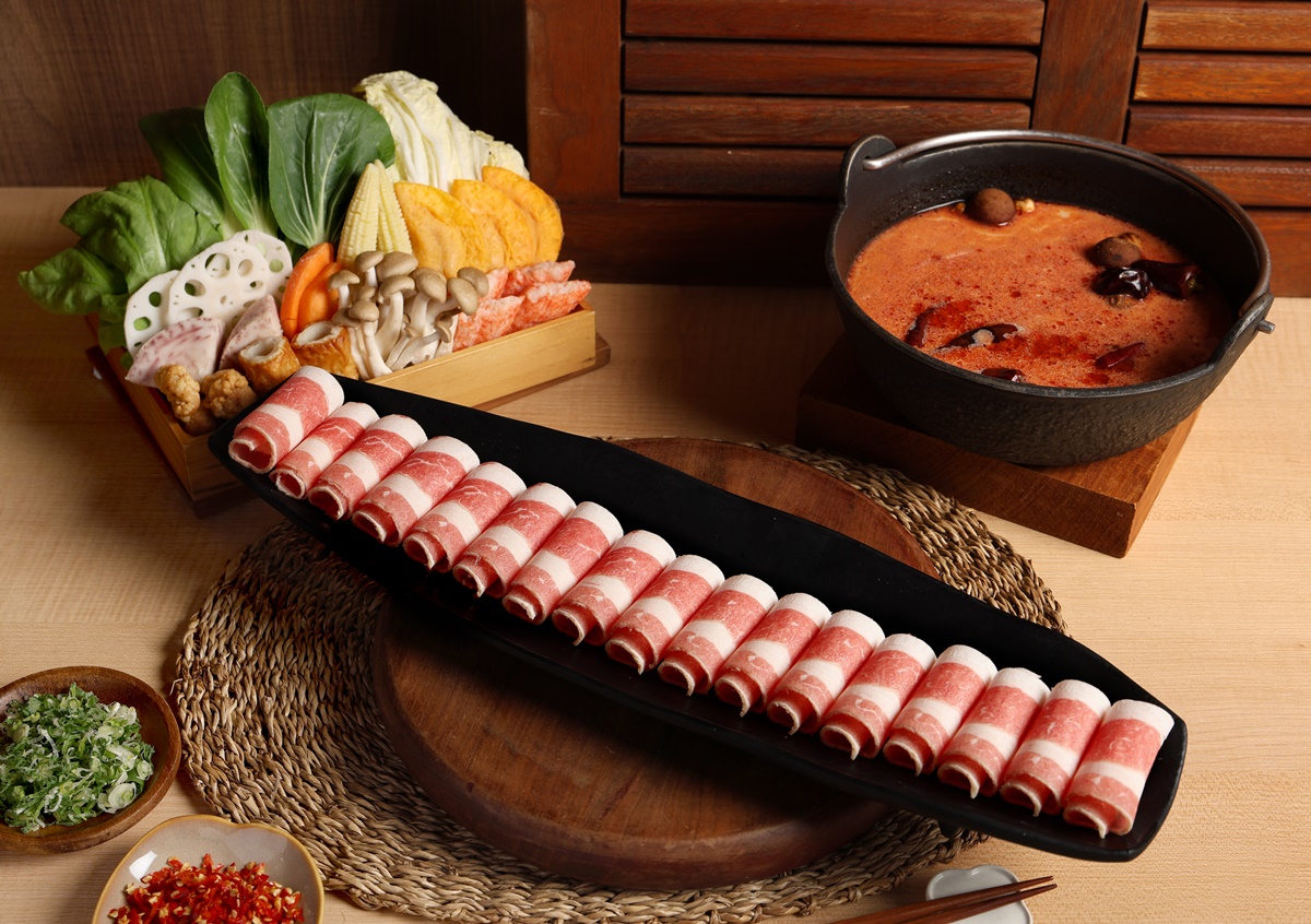 築間火鍋首推「個人鴛鴦鍋」！380元吃到飽，50款自助吧、甜點、滷肉飯暢吃