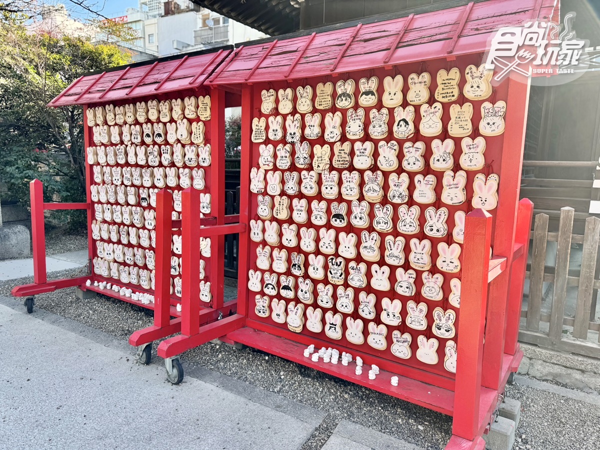 求演唱會門票這裡拜！日爆紅「兔子神社」追星女孩必訪，半透明蕾絲御守美翻