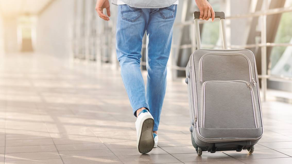 出國旅遊帶藥險被當毒販！醫師公開10大攜藥禁忌，做１事恐觸法罰上萬元