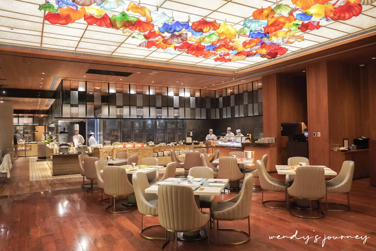 螃蟹、牛排無限吃！吃到飽餐券下殺69折，優惠限時１個月、每人現省470元