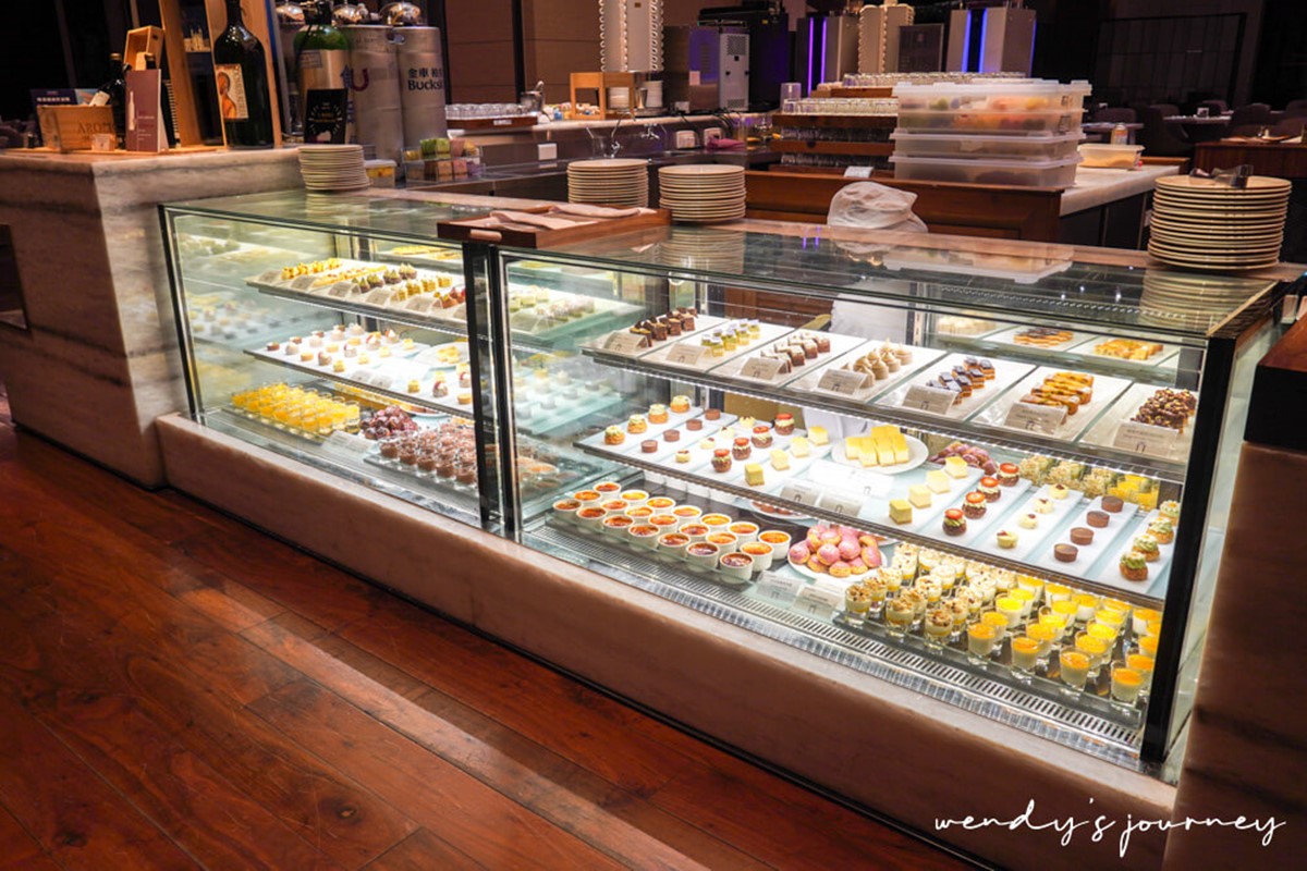 螃蟹、牛排無限吃！吃到飽餐券下殺69折，優惠限時１個月、每人現省470元