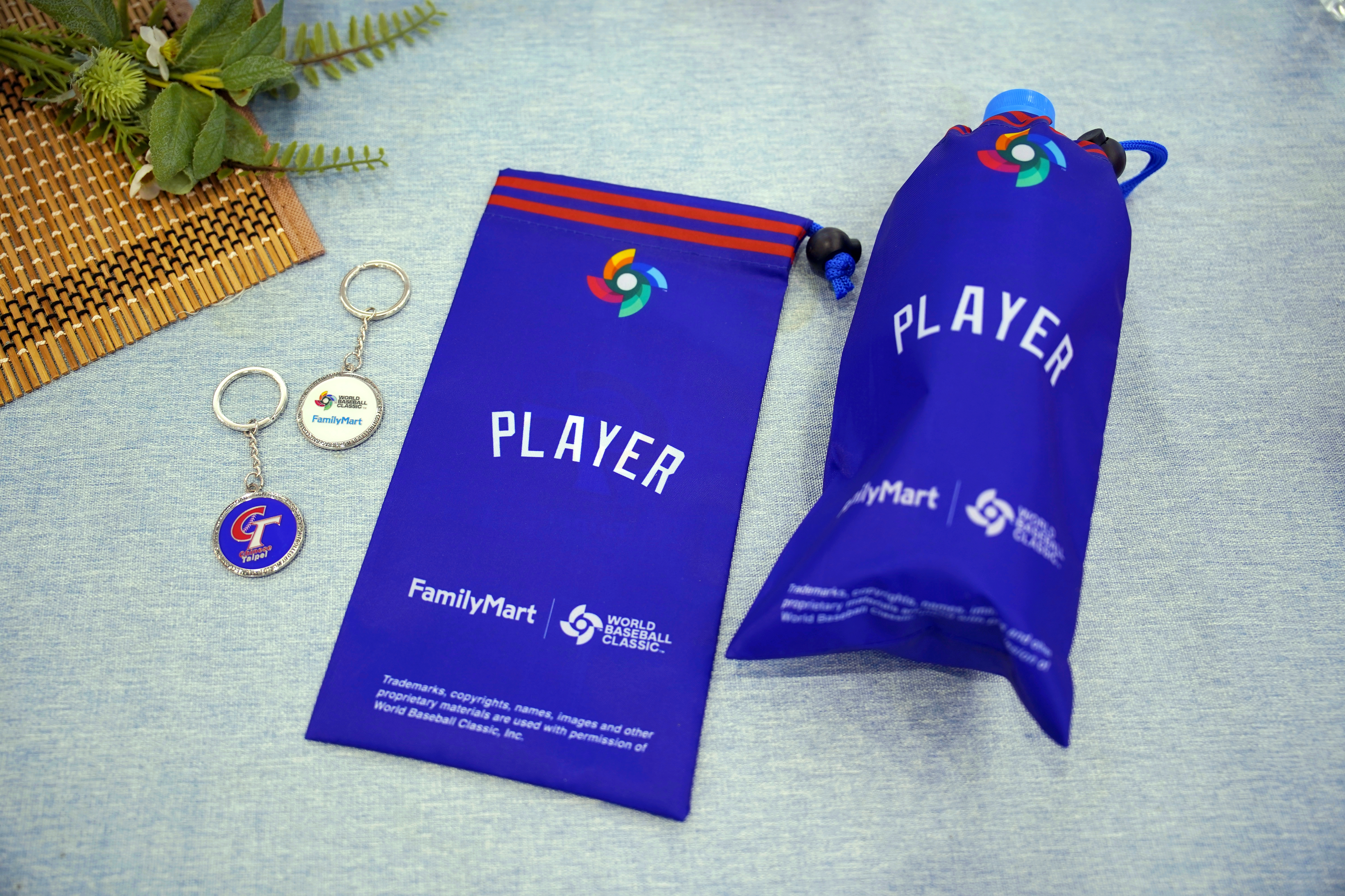 全家、星巴克棒球應援出動！「WBC棒球賽」送鑰匙圈、束口袋，超Q棒球杯必收