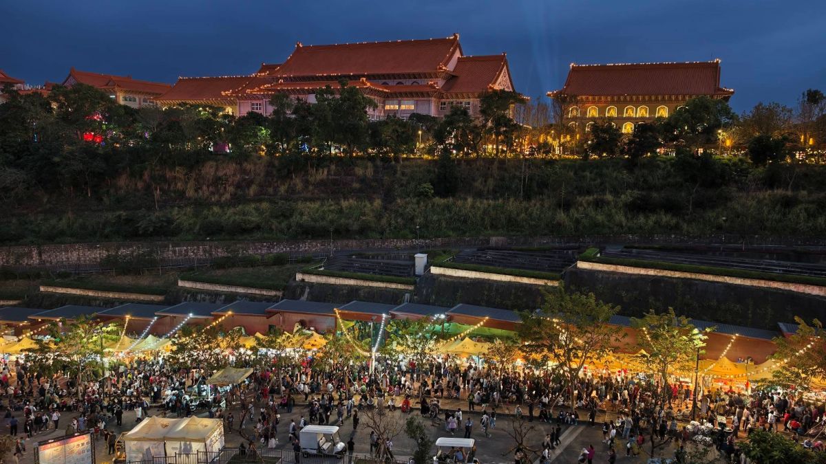 網譽「台版迪士尼慶典」在高雄！倒數１週天天免費看絕美燈光秀、花車遊行