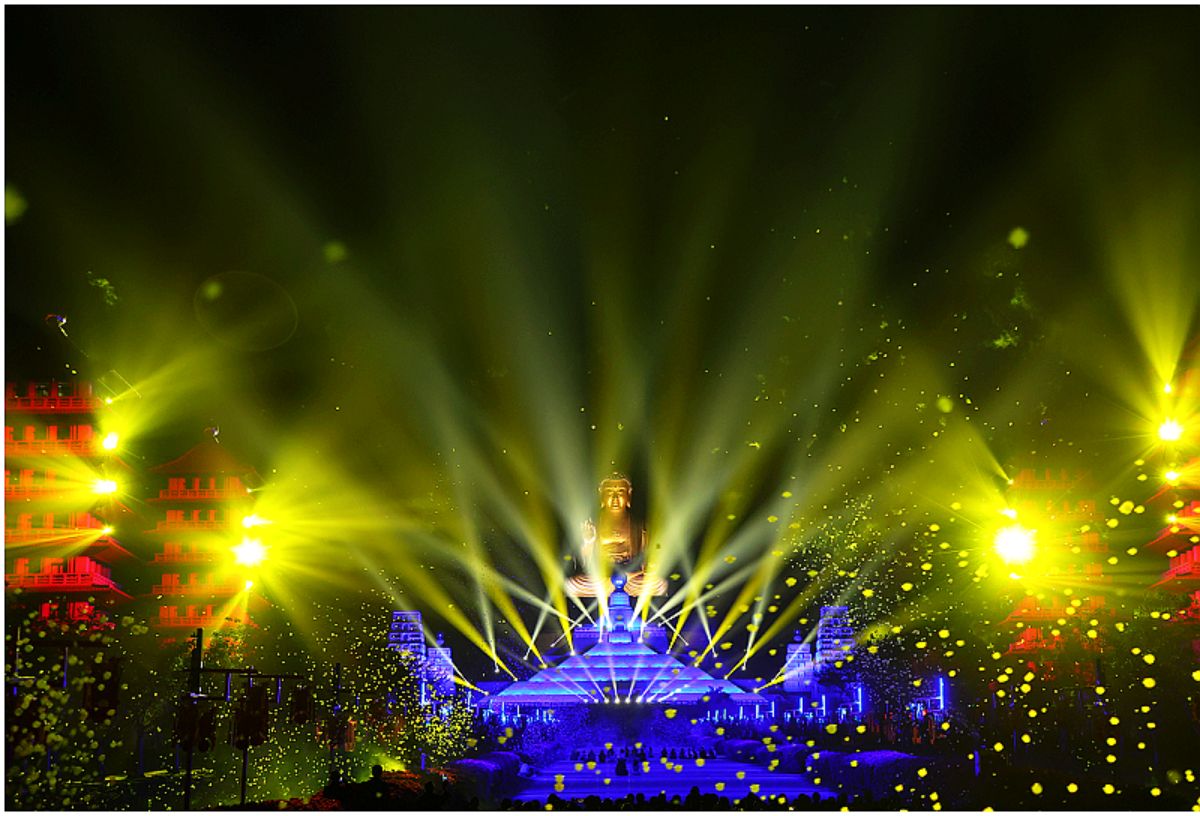 網譽「台版迪士尼慶典」在高雄！倒數１週天天免費看絕美燈光秀、花車遊行