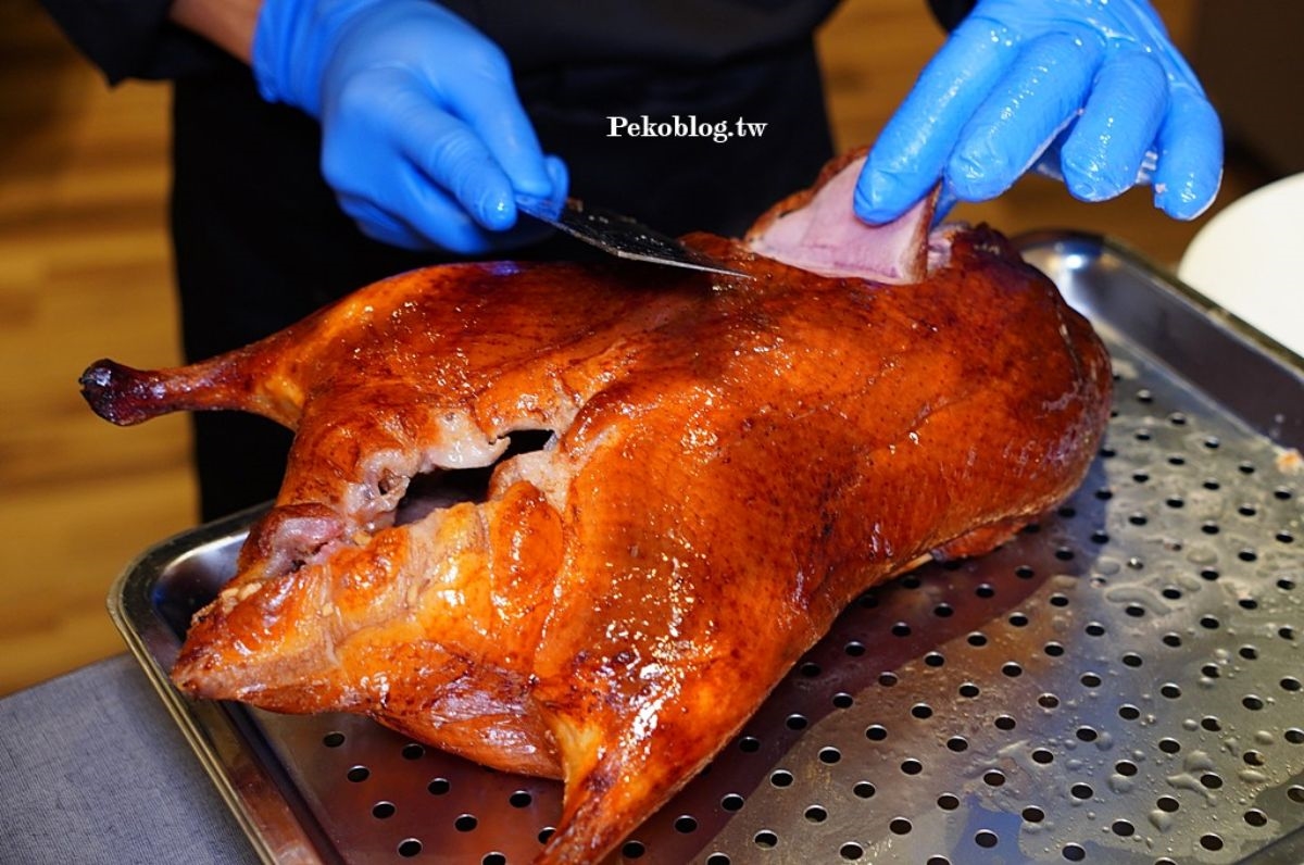 送328元嫩雞煲!信義區最美烤鴨店秒回《花樣年華》,芋泥蝦、手沖豆花也必吃 送328元嫩雞煲!信義區最美烤鴨店秒回《花樣年華》,芋泥蝦、手沖豆花也必吃