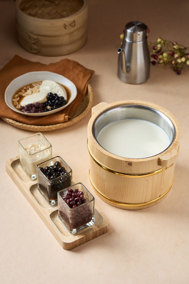 送328元嫩雞煲!信義區最美烤鴨店秒回《花樣年華》,芋泥蝦、手沖豆花也必吃 送328元嫩雞煲!信義區最美烤鴨店秒回《花樣年華》,芋泥蝦、手沖豆花也必吃