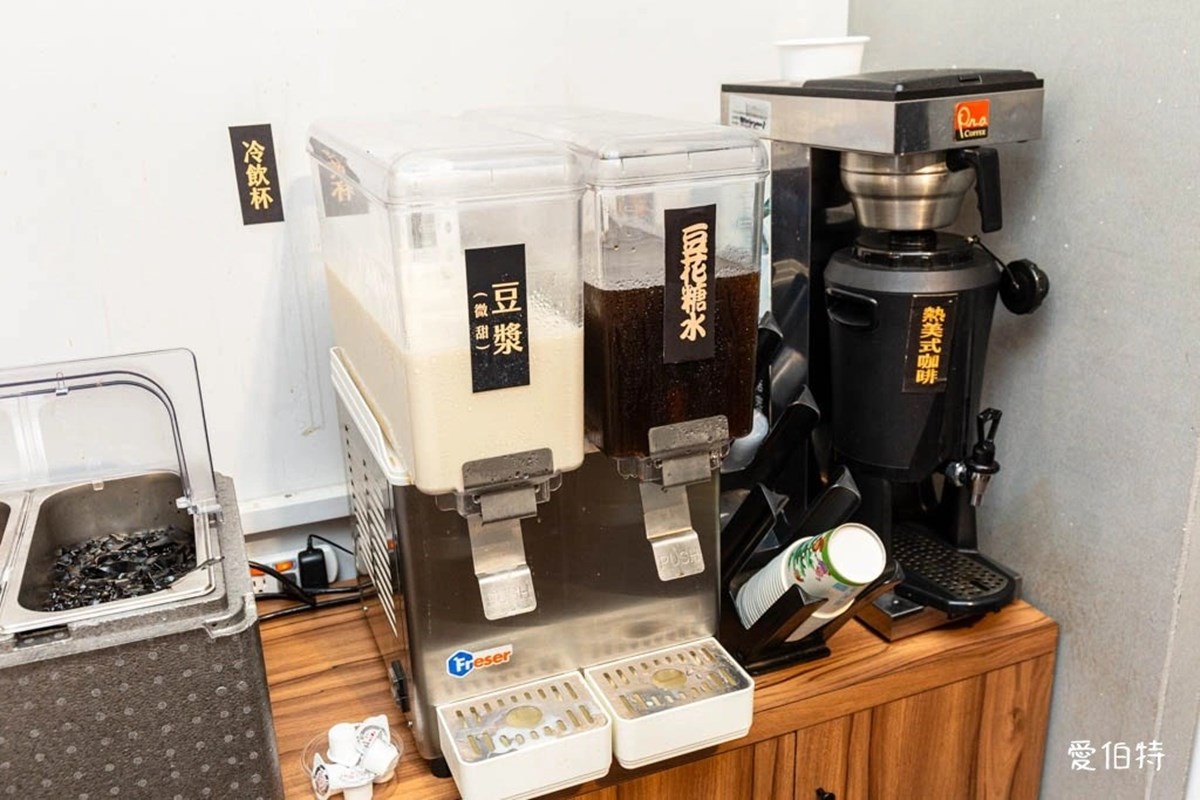 免費續湯、豆漿豆花吃到飽！高CP值「牛肉麵」120元起，必嗑紅燒牛腱心