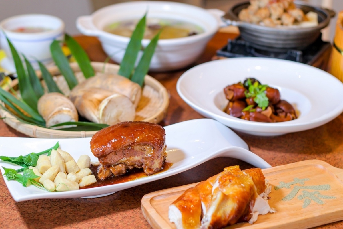 不只米其林，全台最強綠色餐廳在南投！百萬夜景牛肉麵、老宅甜點，星級名單全收錄