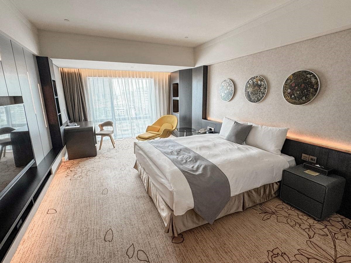 ４折爽住「台南星級飯店」！美拍戶外空中泳池，早餐Buffet牛肉湯吃到飽