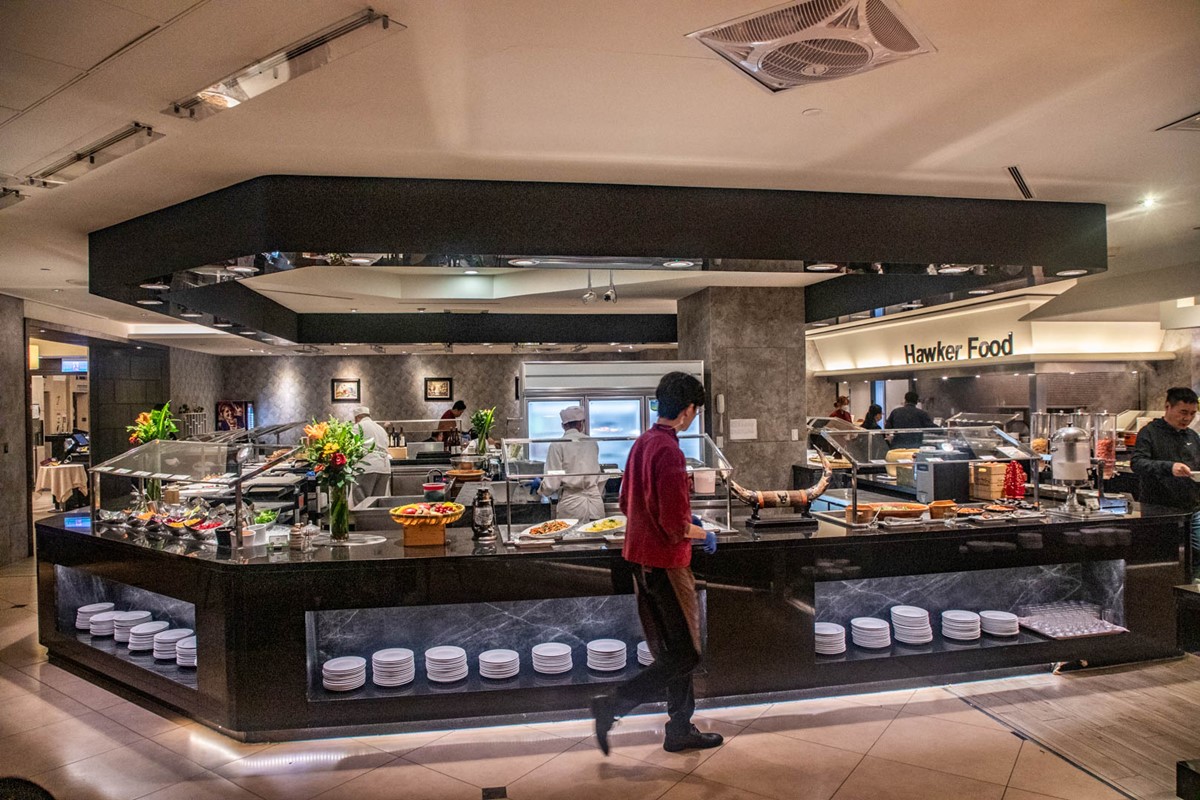 ４折爽住「台南星級飯店」！美拍戶外空中泳池，早餐Buffet牛肉湯吃到飽