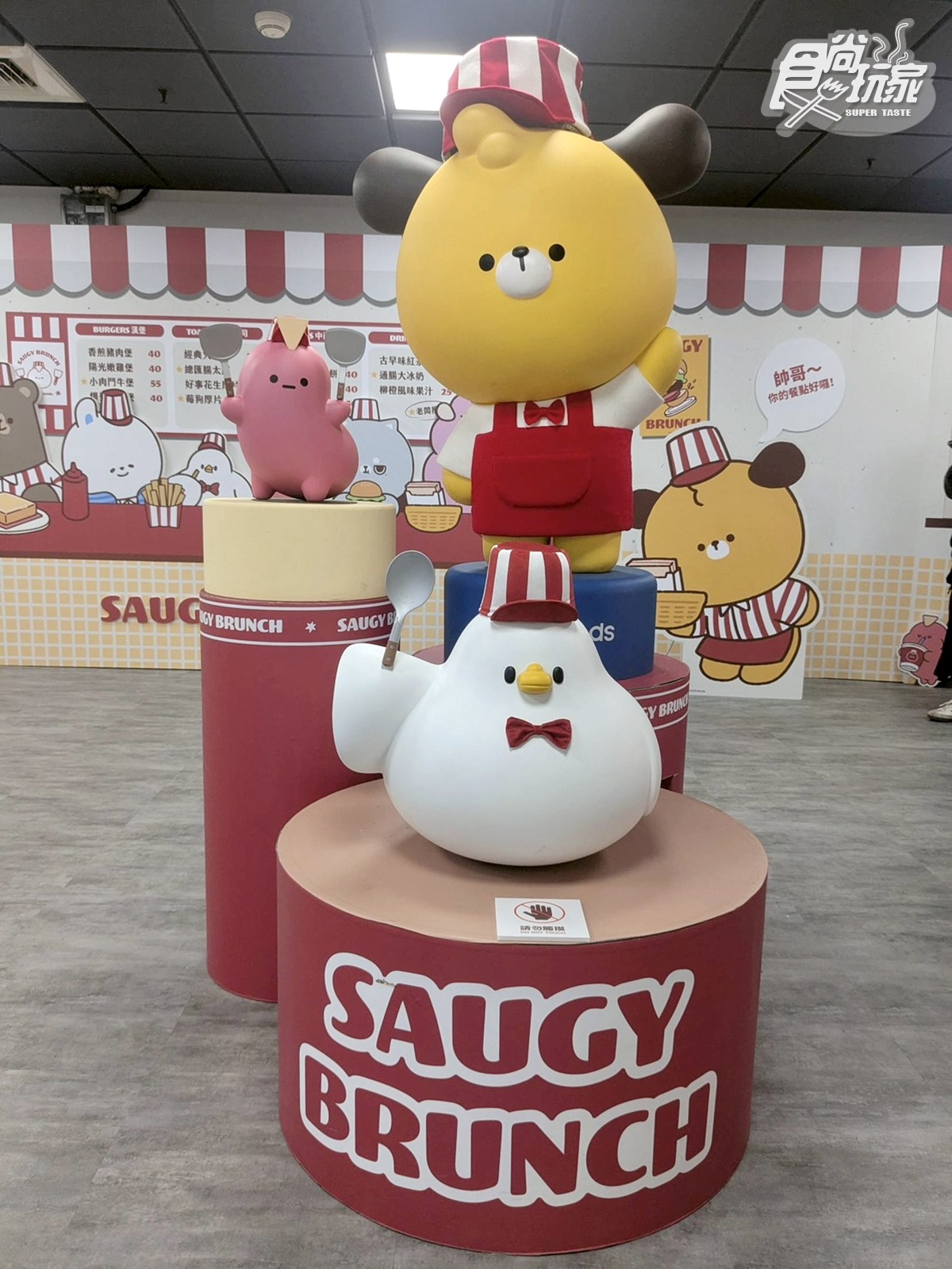 秒變身庫洛牌!「庫洛魔法使快閃店」免費逛,餐點周邊、抽卡機、小可見面會 秒變身庫洛牌!「庫洛魔法使快閃店」免費逛,餐點周邊、抽卡機、小可見面會