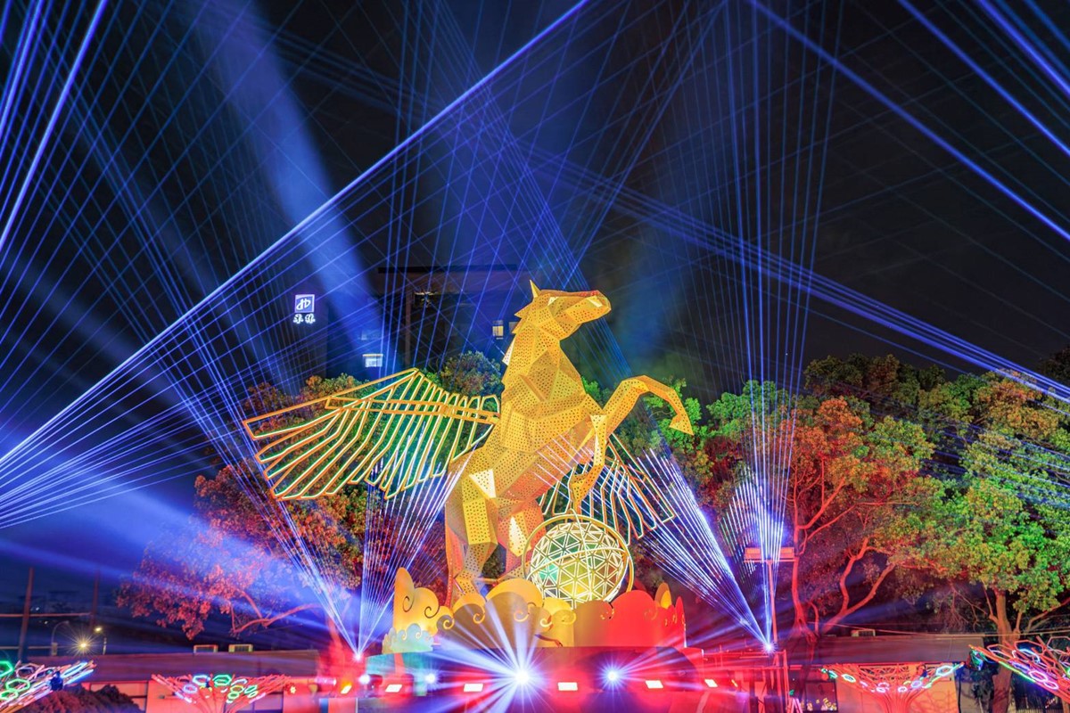 2026「馬年」燈會全攻略!全台各地27個燈會活動總整理,造型小提燈免費拿 2026「馬年」燈會全攻略!全台各地27個燈會活動總整理,造型小提燈免費拿