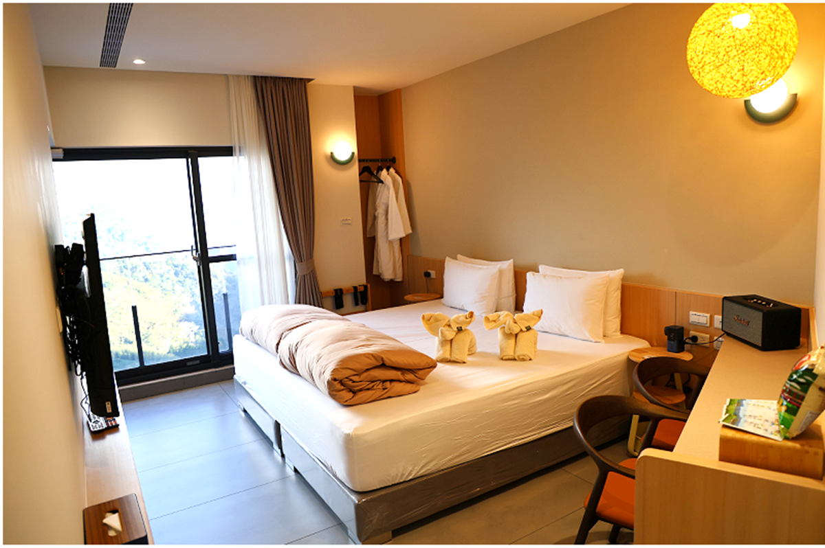 新開幕爆紅民宿買一晚送一晚！無邊際泳池看雲海、吃到飽，還可賞櫻、逛燈會