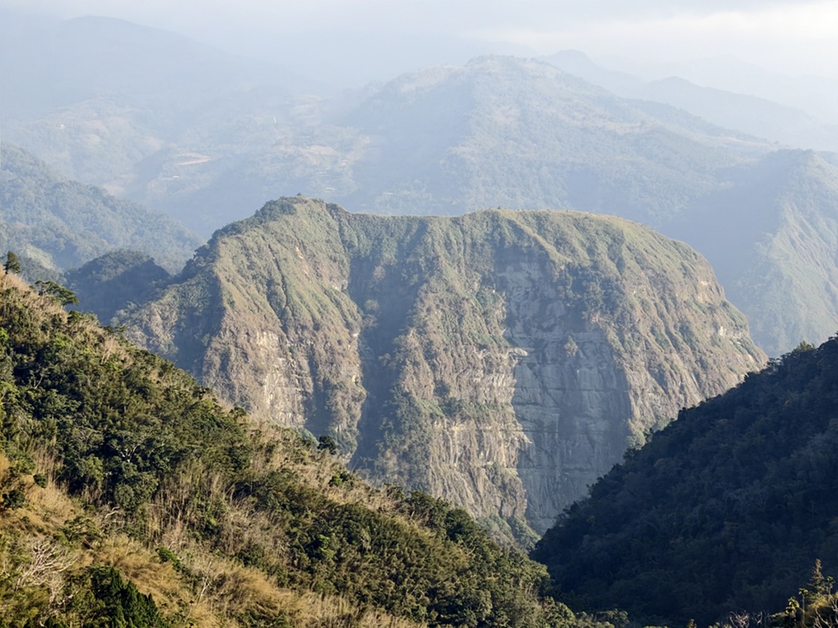 新開幕爆紅民宿買一晚送一晚！無邊際泳池看雲海、吃到飽，還可賞櫻、逛燈會