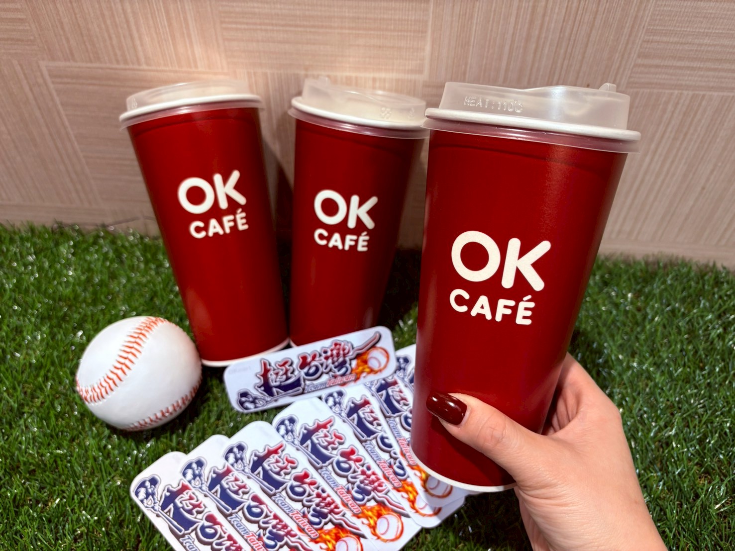 星巴克買一送一、7-11買8送8!228連假「超商+咖啡」優惠,85度C只要30元 星巴克買一送一、7-11買8送8!228連假「超商+咖啡」優惠,85度C只要30元