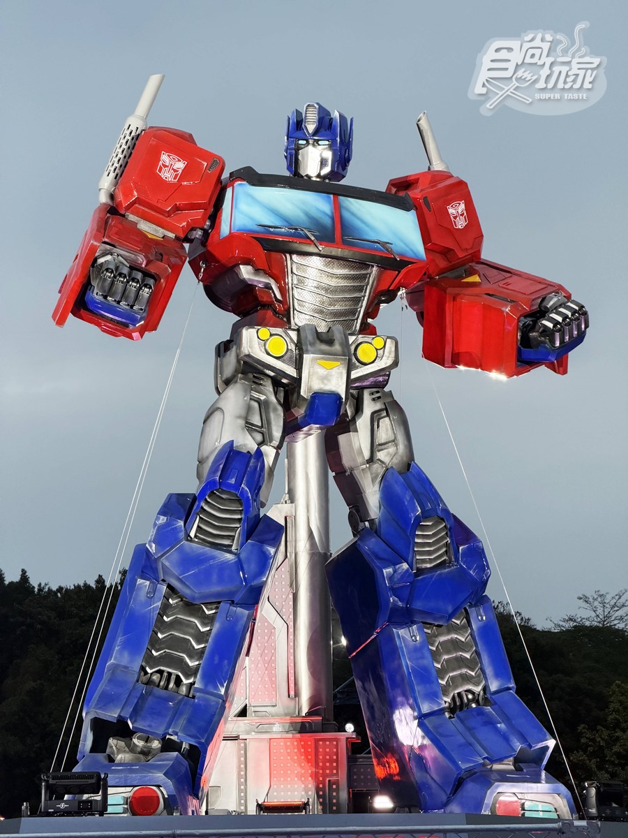 2026台北燈節攻略！西門展區「泡泡瑪特」、圓山花博「變形金剛」，免費領提燈