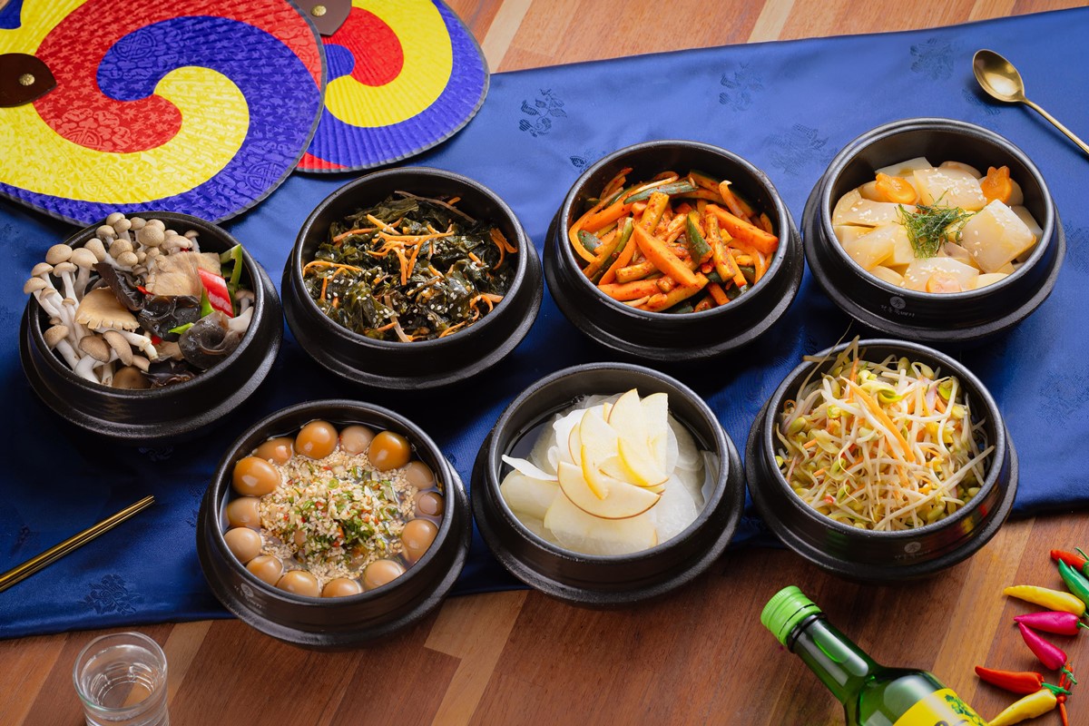 秀出身分證、首爾機票！１招免費享「韓國美食吃到飽」，松葉蟹腳、烤鴨無限吃