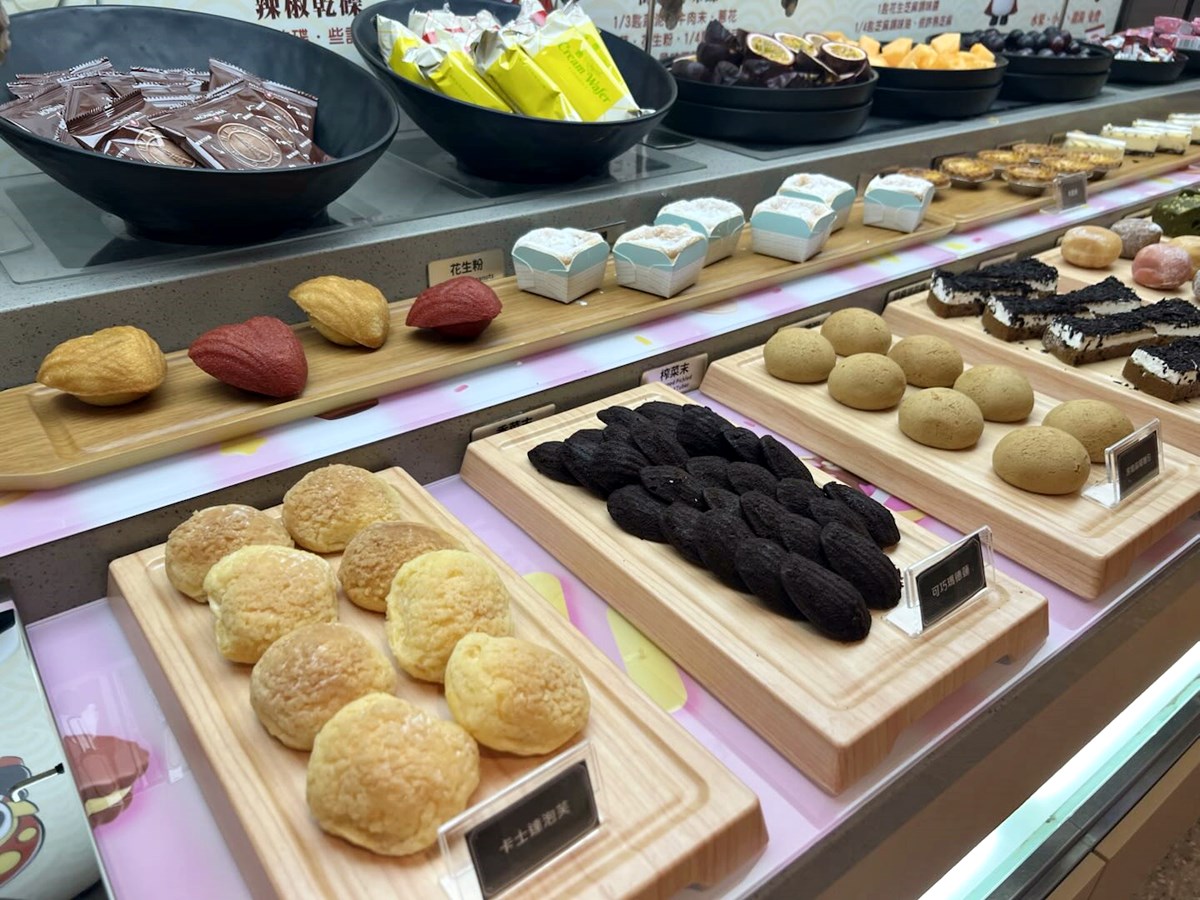 海底撈首推「甜點吃到飽」登場！199元暢吃甜甜圈、蛋糕、泡芙，全台唯一