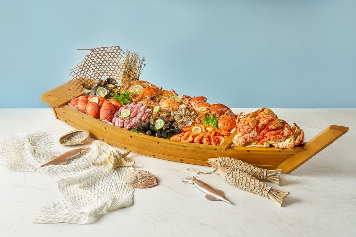 ３人同行１人免費！３月女王節５家飯店吃到飽優惠，穿粉紅色用餐打８折