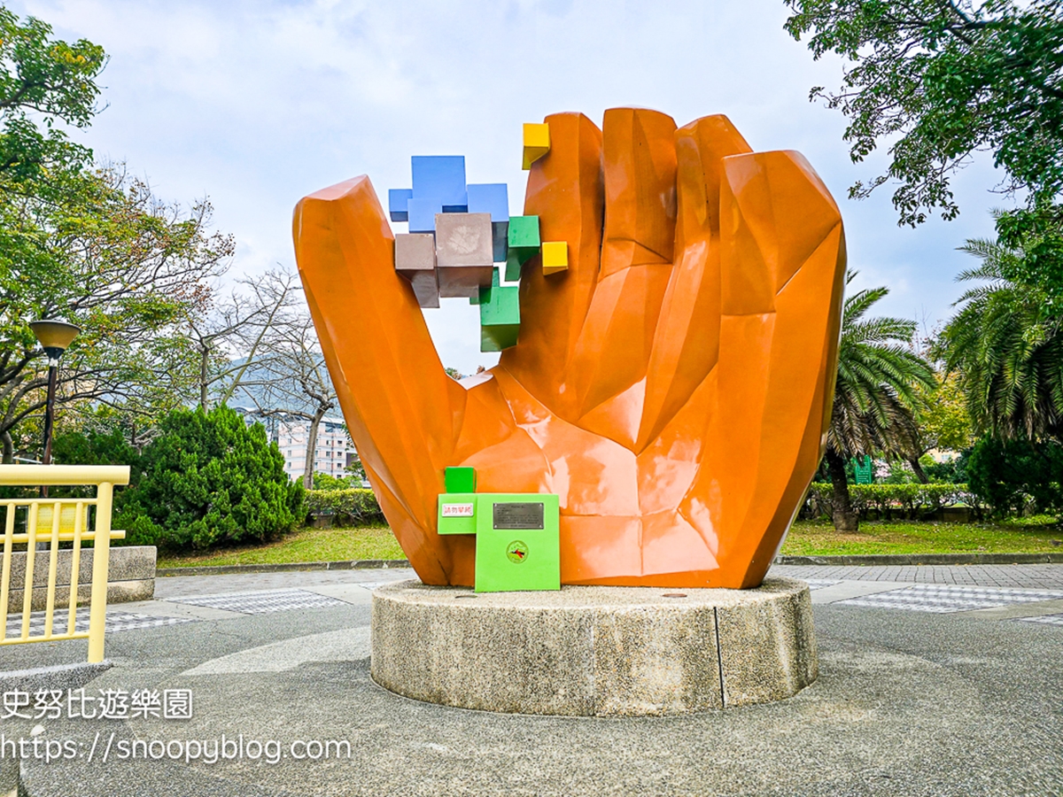 2026經典賽應援!特搜5個必拍棒球景點:史努比球場、手套小屋、9公尺球棒溜滑梯 2026經典賽應援!特搜5個必拍棒球景點:史努比球場、手套小屋、9公尺球棒溜滑梯