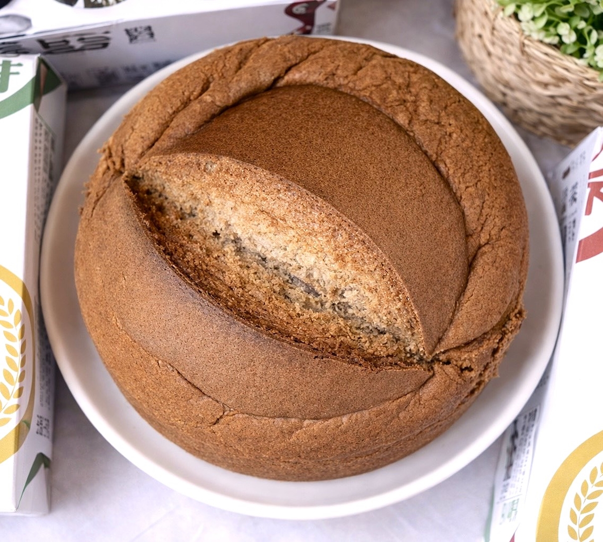 日銷千顆神級手撕蛋糕買４送１！真材實料彈香膨潤，焙茶黑糖麻糬新口味必吃