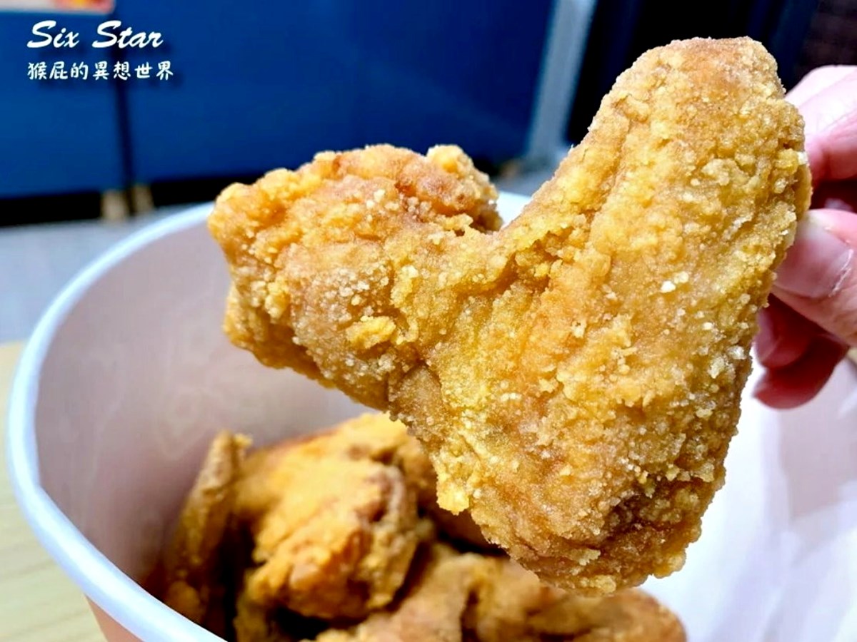 全台第１間「炸雞吃到飽」！299元狂嗑爆汁雞腿、雞排、炸物，必點十三香