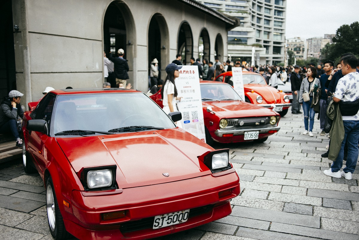 600坪最大古物市集免費逛！「台北蚤之市」200攤跨國古董、美食，連３天快衝