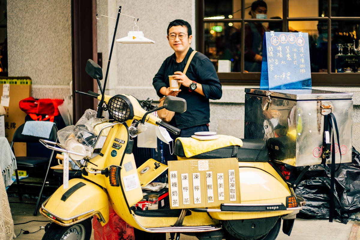 600坪最大古物市集免費逛！「台北蚤之市」200攤跨國古董、美食，連３天快衝