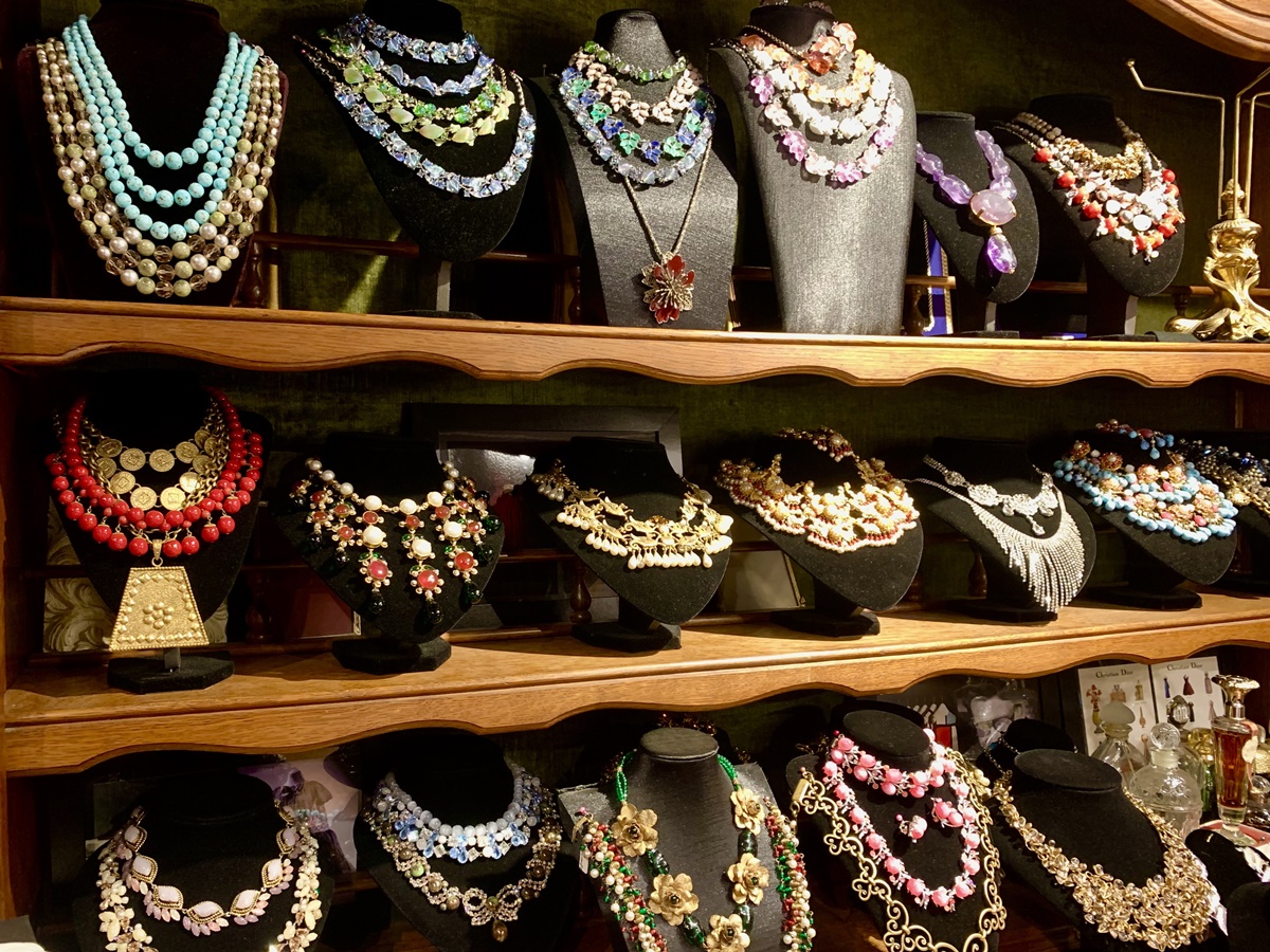 600坪最大古物市集免費逛！「台北蚤之市」200攤跨國古董、美食，連３天快衝