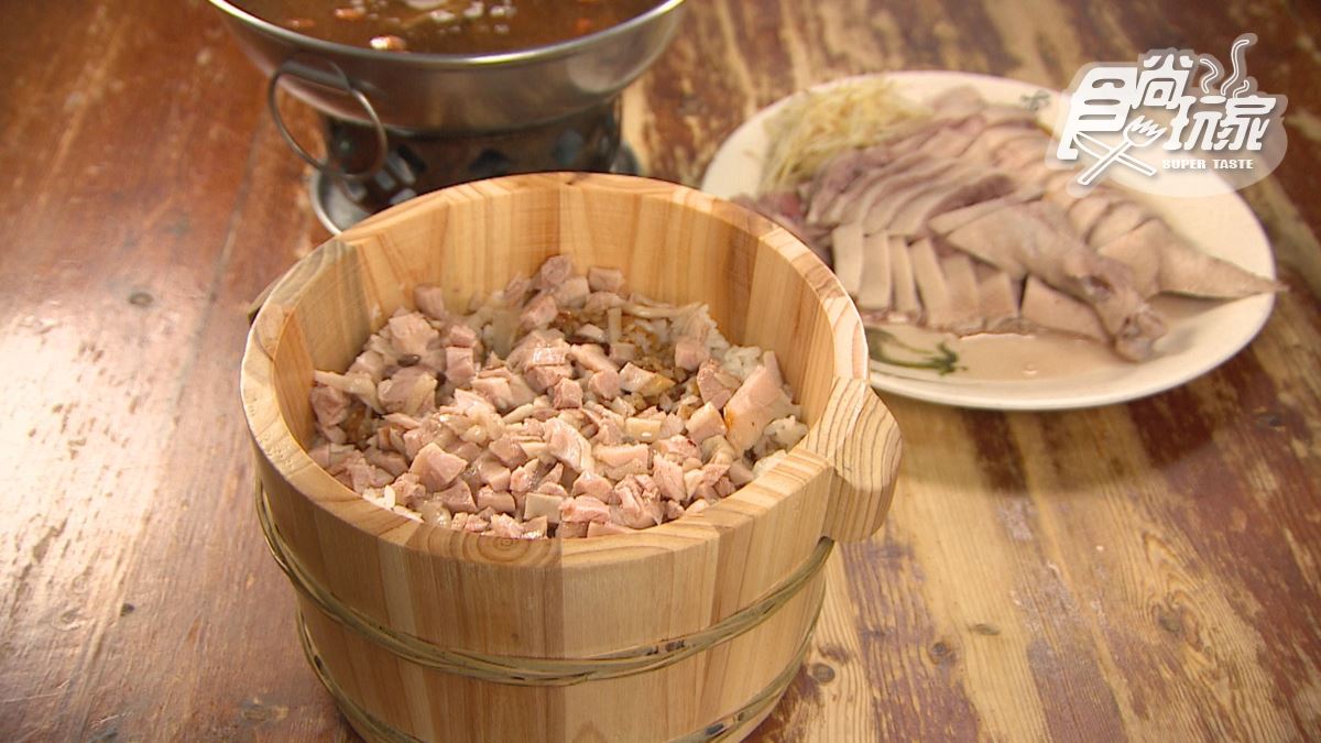 全台前三強臭豆腐！嘉義美食８家推薦：市場90年老字號麻糬、甘甜啤酒鴨湯