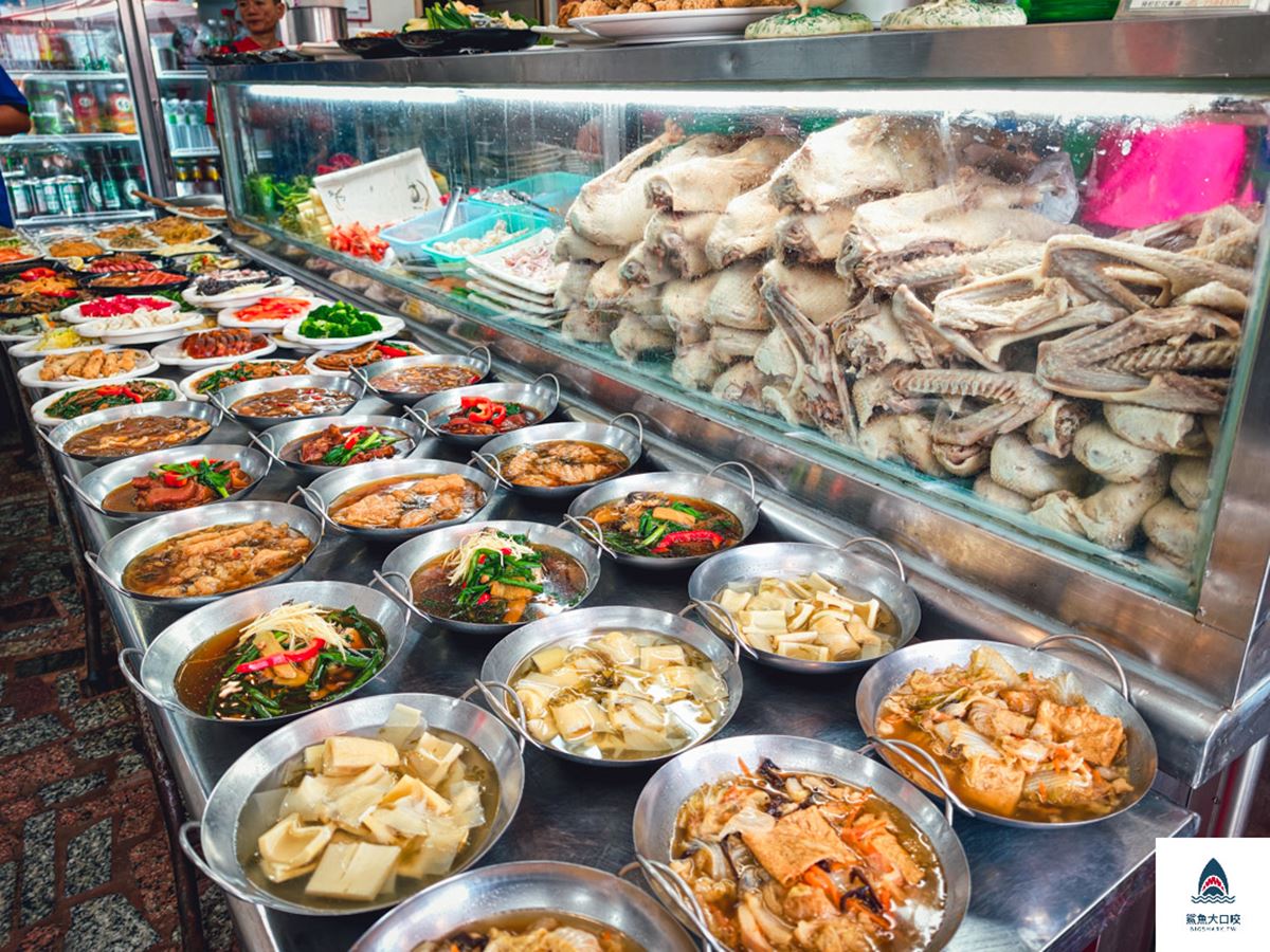 全台前三強臭豆腐！嘉義美食８家推薦：市場90年老字號麻糬、甘甜啤酒鴨湯