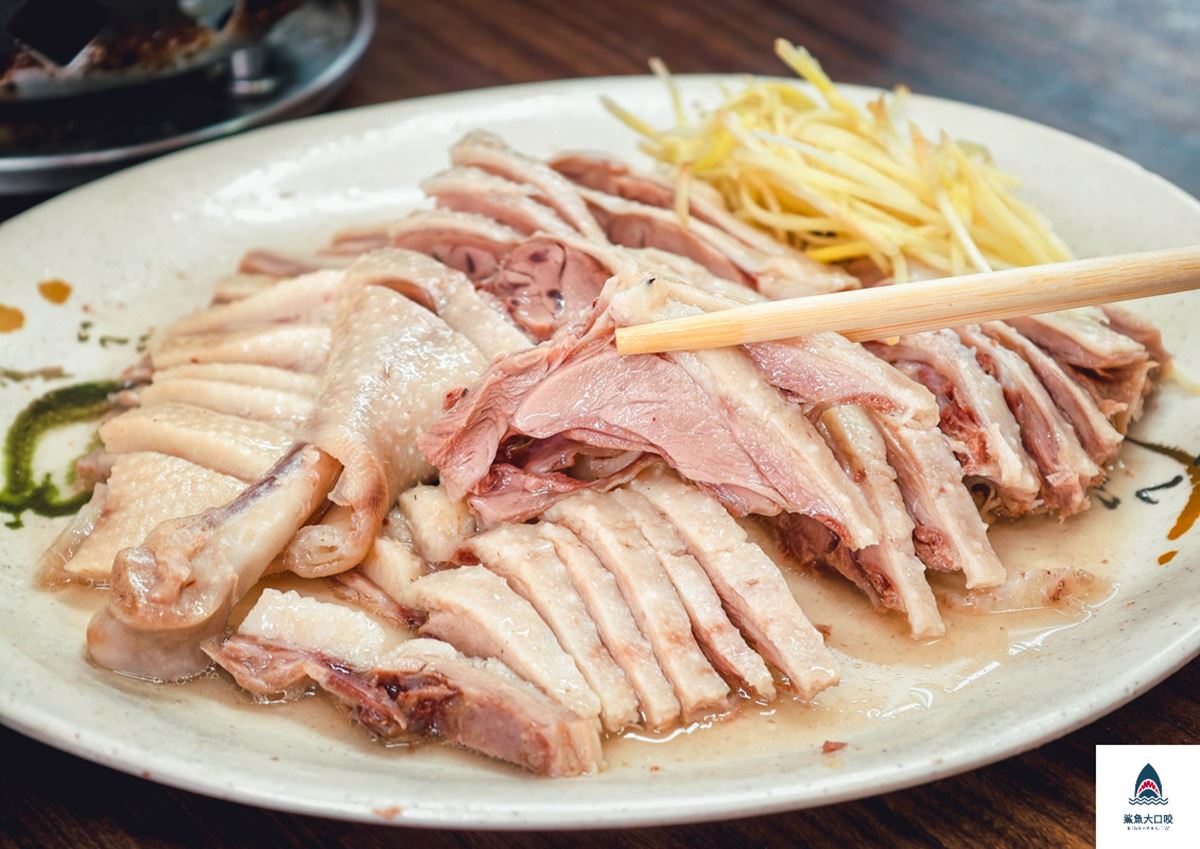 全台前三強臭豆腐！嘉義美食８家推薦：市場90年老字號麻糬、甘甜啤酒鴨湯