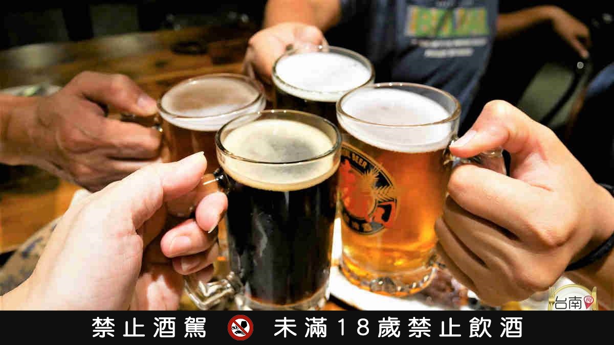 看球賽必衝！北中南10間超嗨運動餐廳：環狀巨型螢幕、現裝精釀生啤、爆汁漢堡