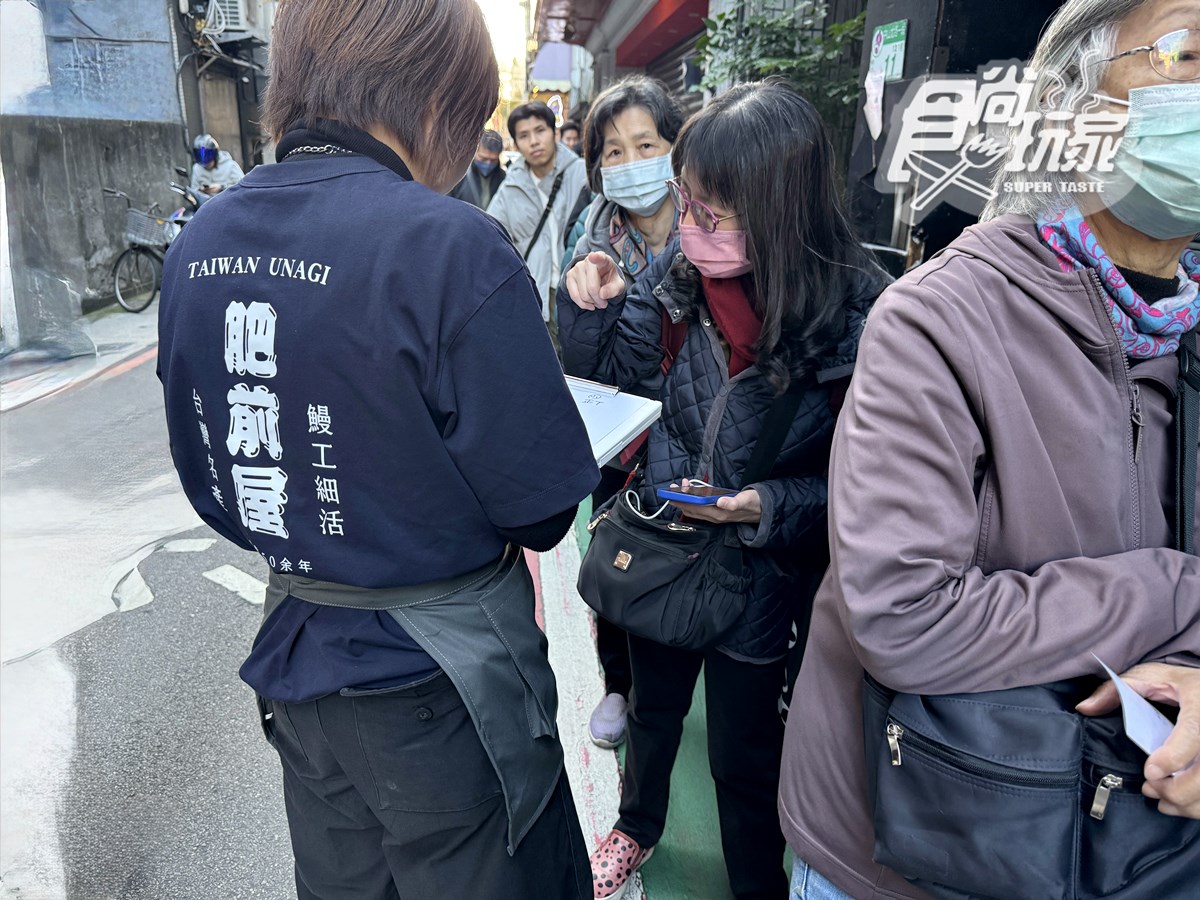 鰻魚飯名店「肥前屋」開幕直擊！限量200份、菜單價位搶看，老饕爆排２小時