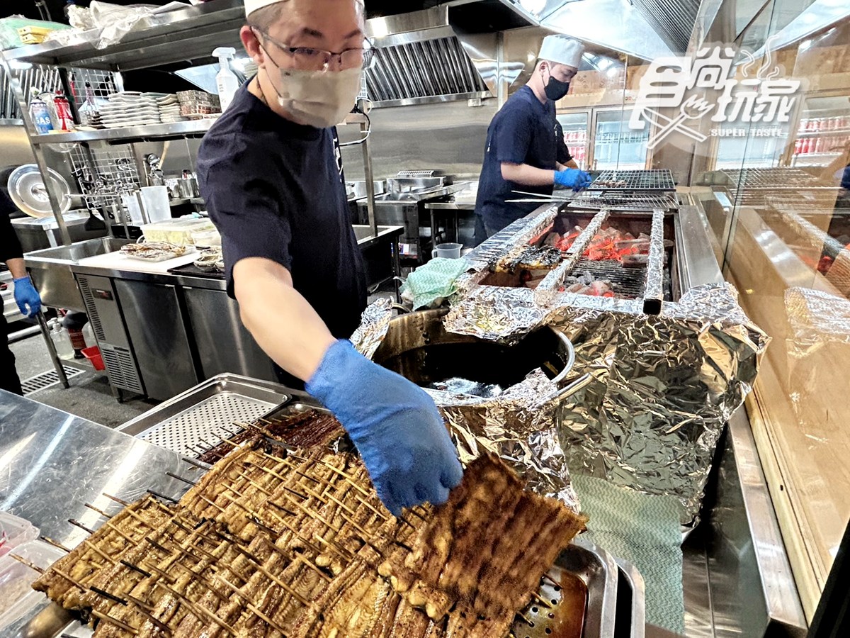 鰻魚飯名店「肥前屋」開幕直擊！限量200份、菜單價位搶看，老饕爆排２小時