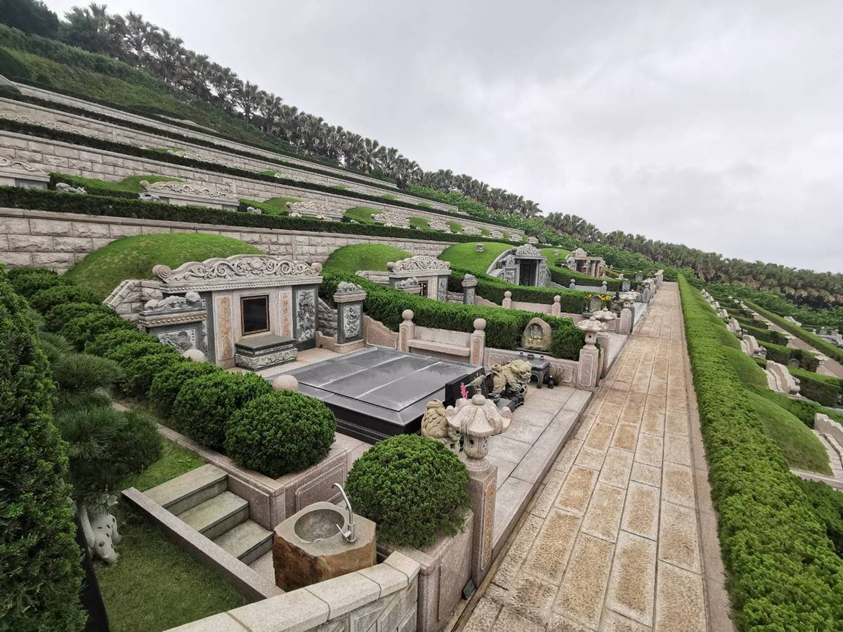 清明掃墓５類人不適合去！專家示警「小心靈體纏身」，加碼水果供品禁忌