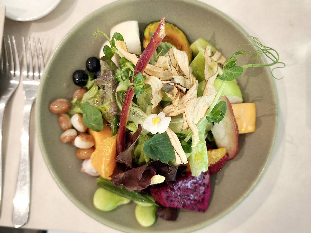 秒飛歐洲!永康商圈超美餐廳新開幕,網美吧台享地中海料理,還有現場演奏 秒飛歐洲!永康商圈超美餐廳新開幕,網美吧台享地中海料理,還有現場演奏