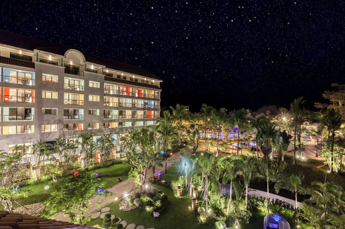 便宜吃到飽餐券開搶！台北４飯店聯合餐券買10送１，遠東Café餐券下殺65折