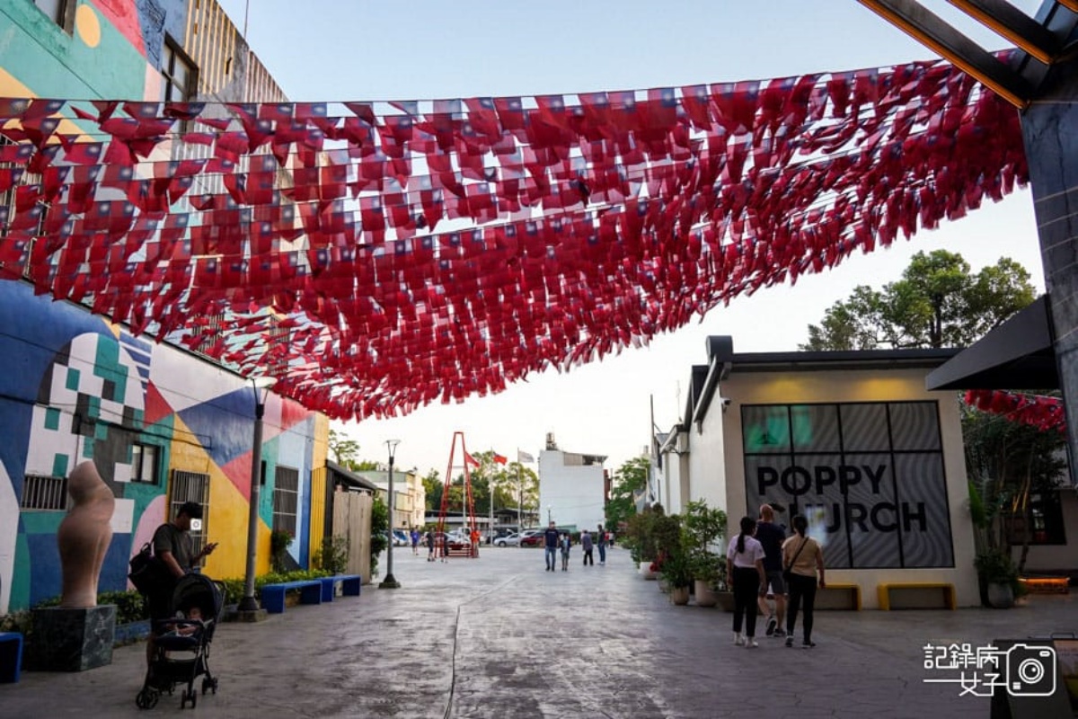 穿越時空回味50年代！北中南11處眷村漫遊：超帥海軍服、下飯眷村菜、經典柑仔店